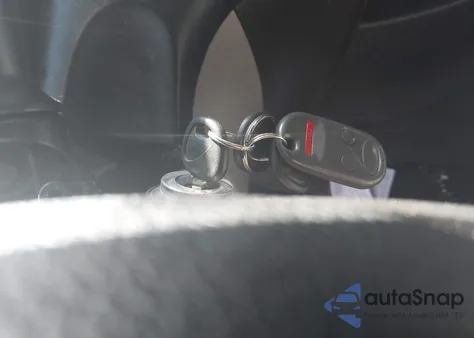 2011 Kia Optima Lx z USA, uszkodzony, nr VIN KNAGM4A73B5058032